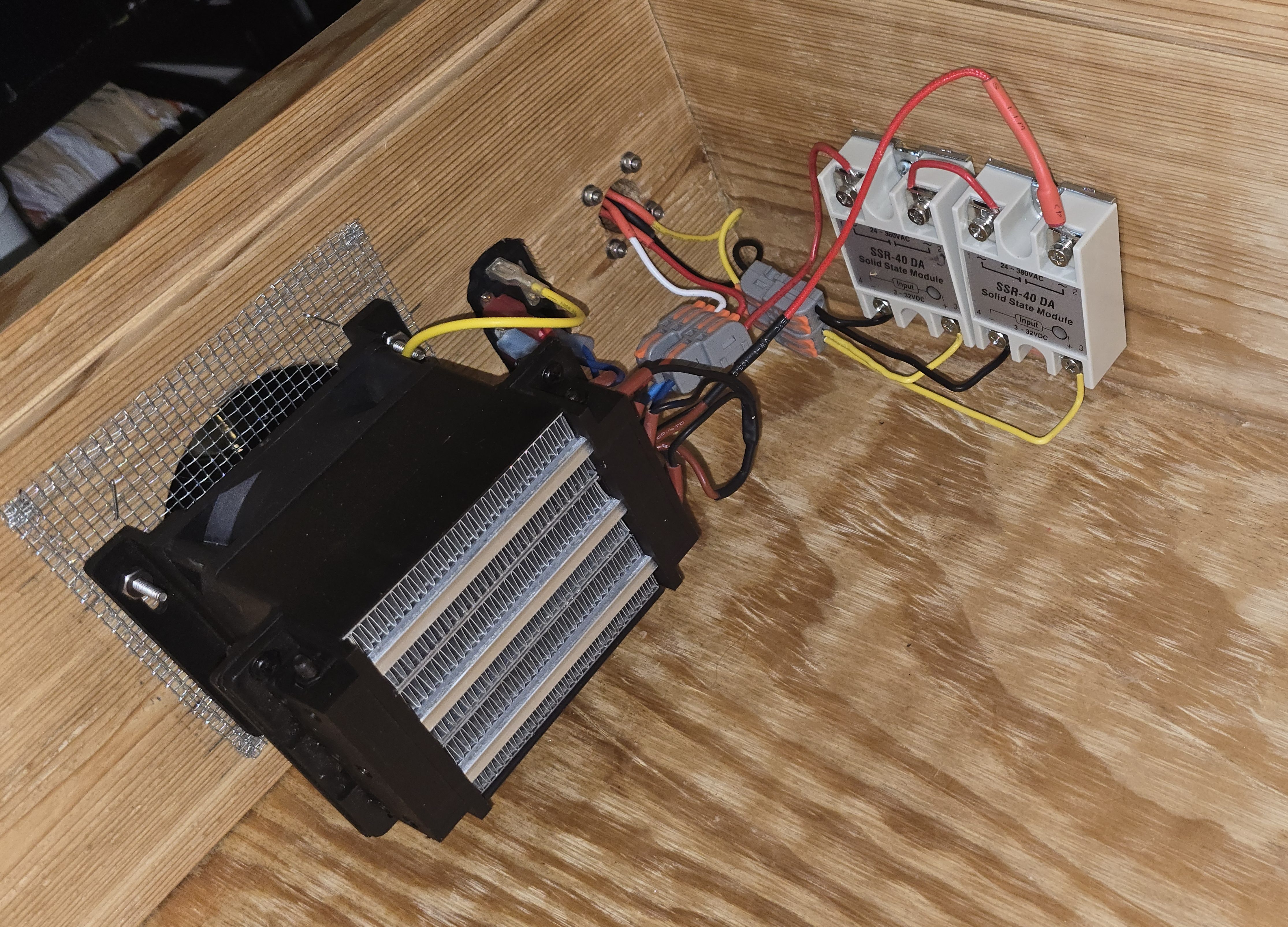 Sensor placement and diffuser detail